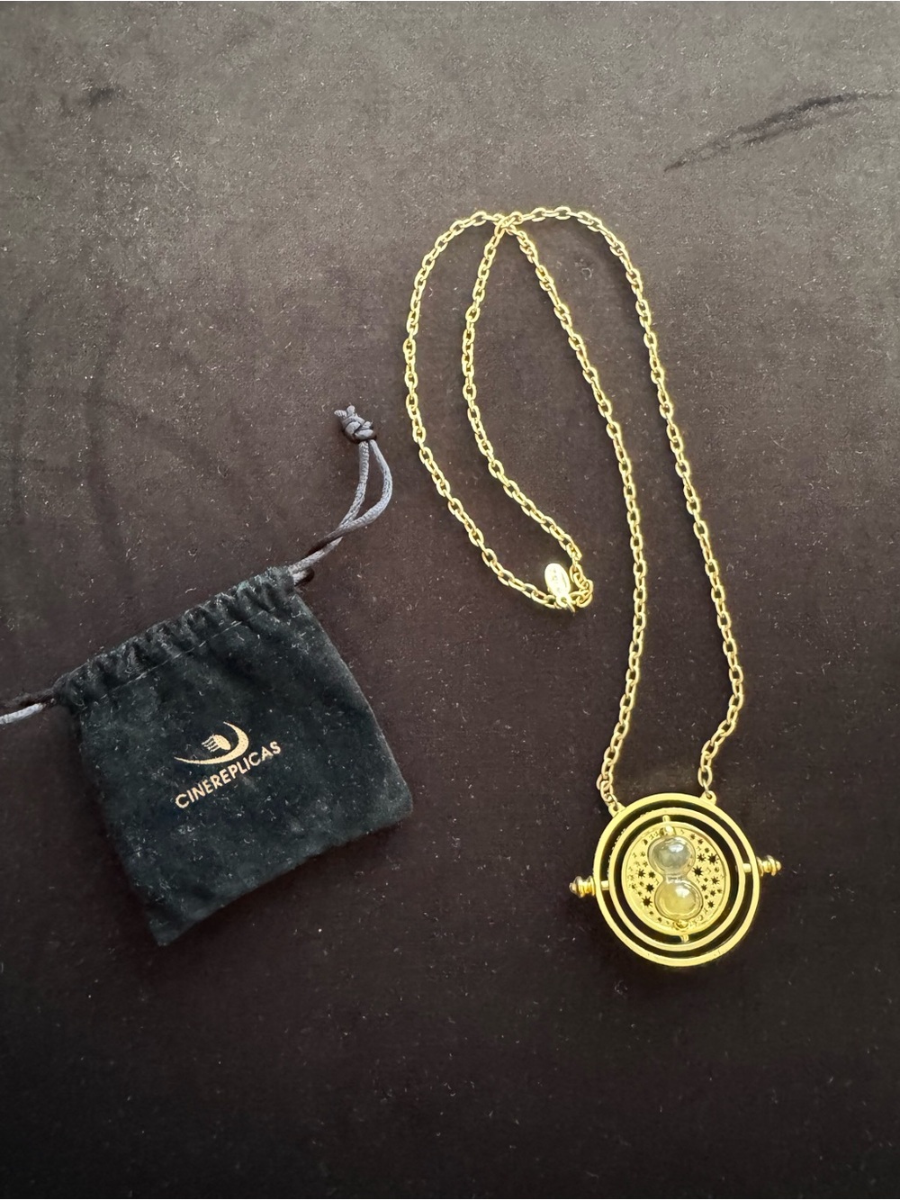 Cinereplicas Harry Potter time turner necklace - gold toned